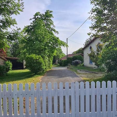 Вилла Le Terrier Maison De Campagne 250 M2 Grande Capacite 20 Couchages, 4500M2 De Terrain Saint-Pierre-du-Chemin Экстерьер фото