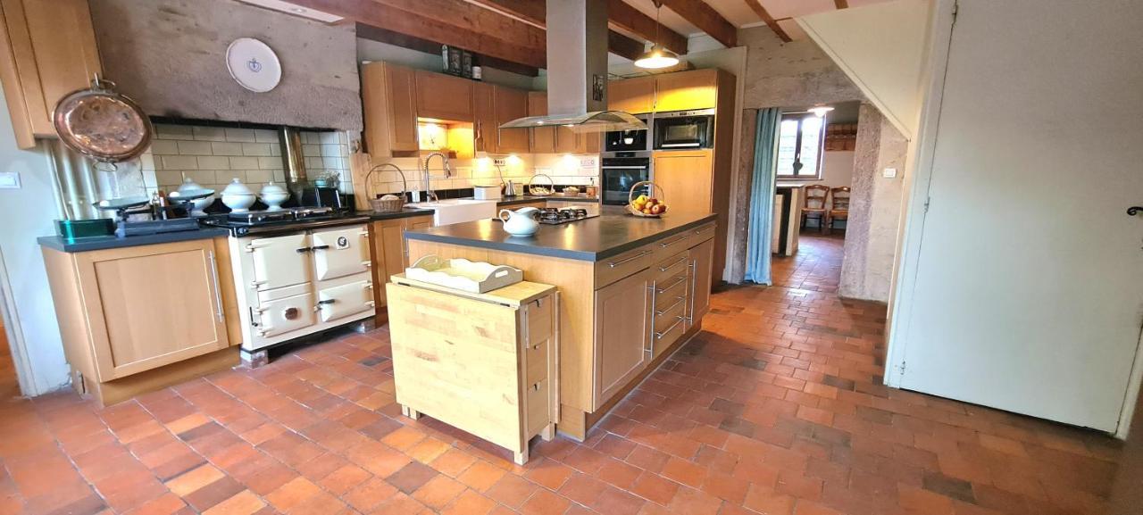 Вилла Le Terrier Maison De Campagne 250 M2 Grande Capacite 20 Couchages, 4500M2 De Terrain Saint-Pierre-du-Chemin Экстерьер фото