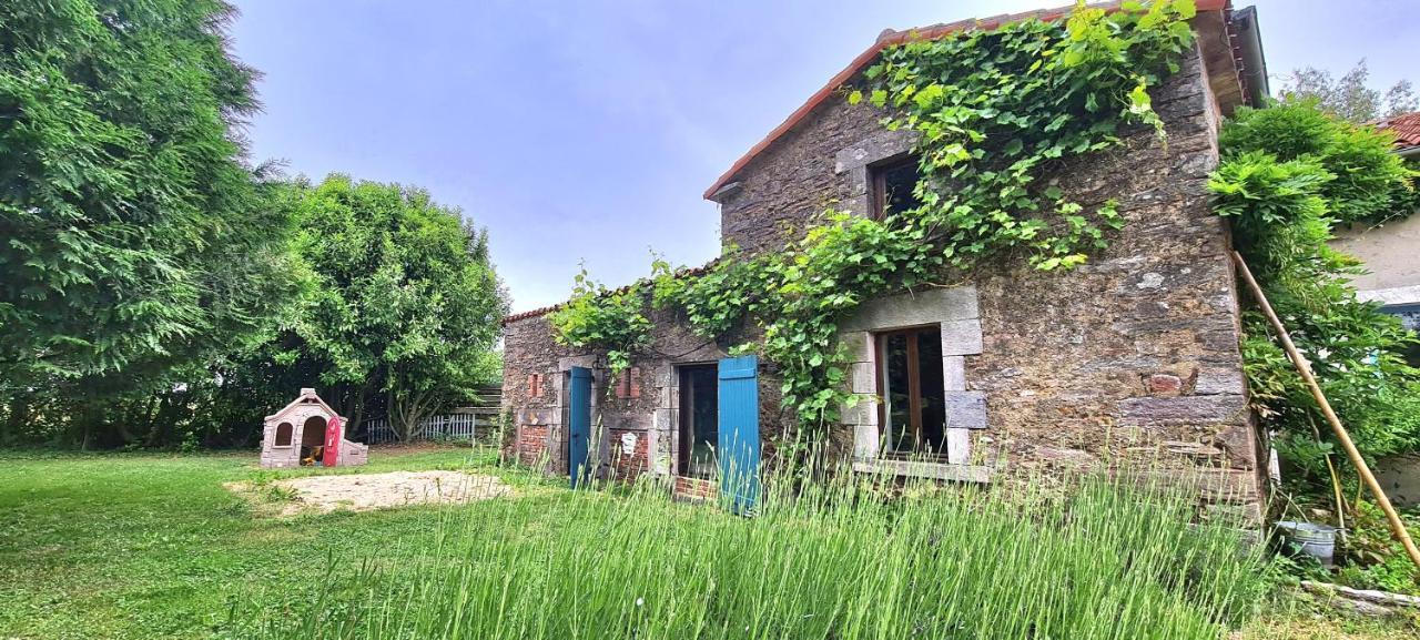 Вилла Le Terrier Maison De Campagne 250 M2 Grande Capacite 20 Couchages, 4500M2 De Terrain Saint-Pierre-du-Chemin Экстерьер фото